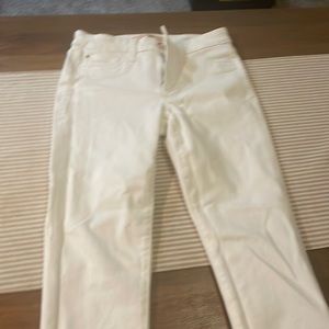Never been worn joes mid rise skinny jeans size 26